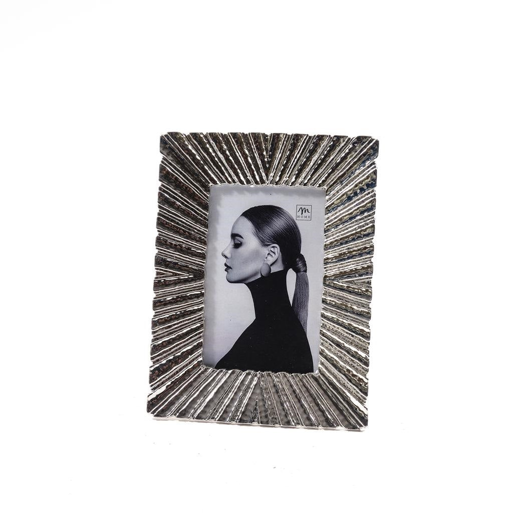 Cornice portafoto in metallo argento 22.5x17x2cm per foto 10x15cm